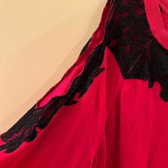Torrid ||  Cold Shoulder Red Black Lace Sweater - Picture 6 of 6